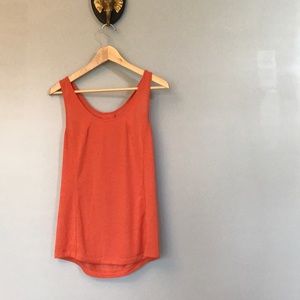 Lululemon tank